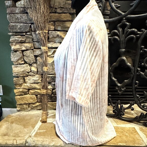 Kate Hill Pink and White Blouse with Elegant Design - Picture 10 of 14